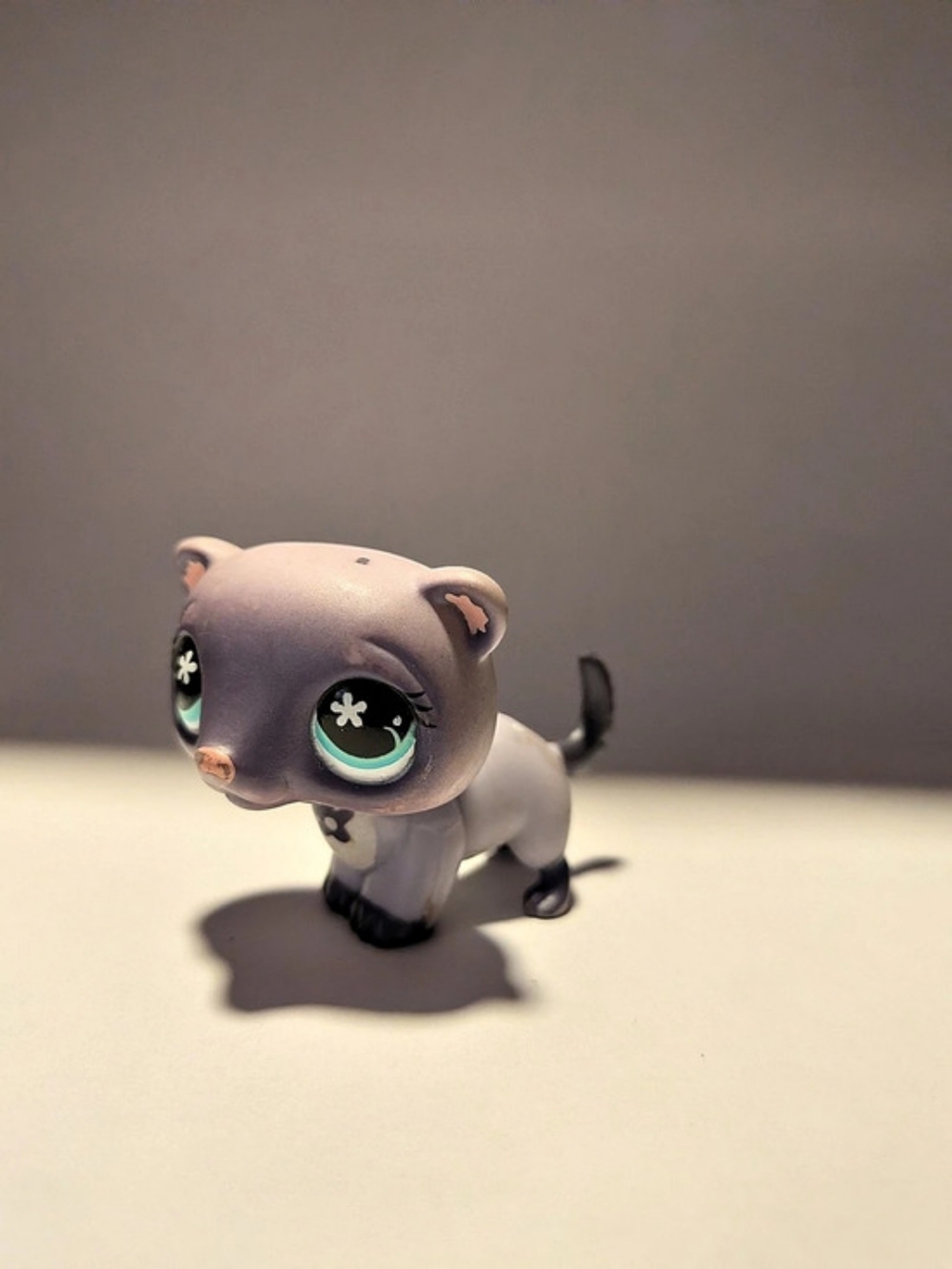 Hasbro Littlest Pet Shop Ferret #482 Gray & Pink Figure